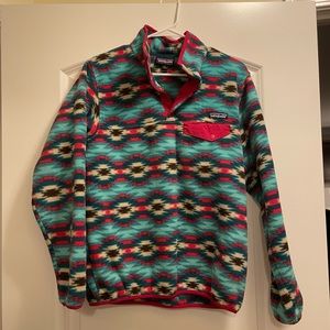 Patagonia Synchilla pull over size medium, Aztec pattern